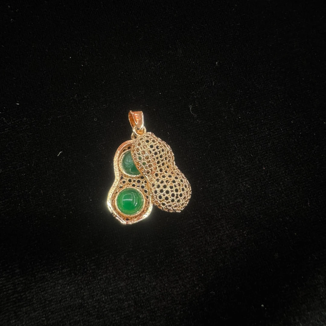 【万姐】好事花生镂空设计玉髓合金镶嵌吊坠赠链【YPN297】