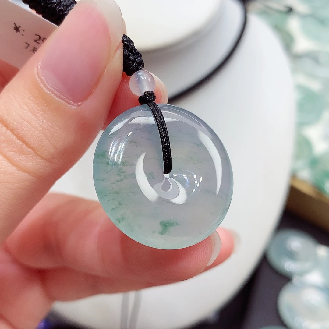 颈饰未镶嵌翡翠翡翠40，24.7/5.2