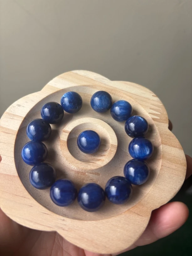 天然A级蓝晶石大圆珠约13mm左右一颗