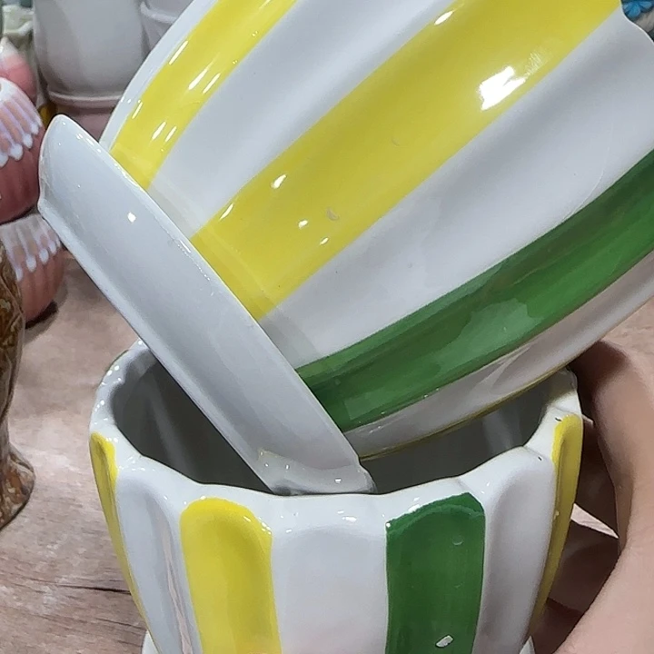 有孔！！口径不清楚问客服满9元包邮