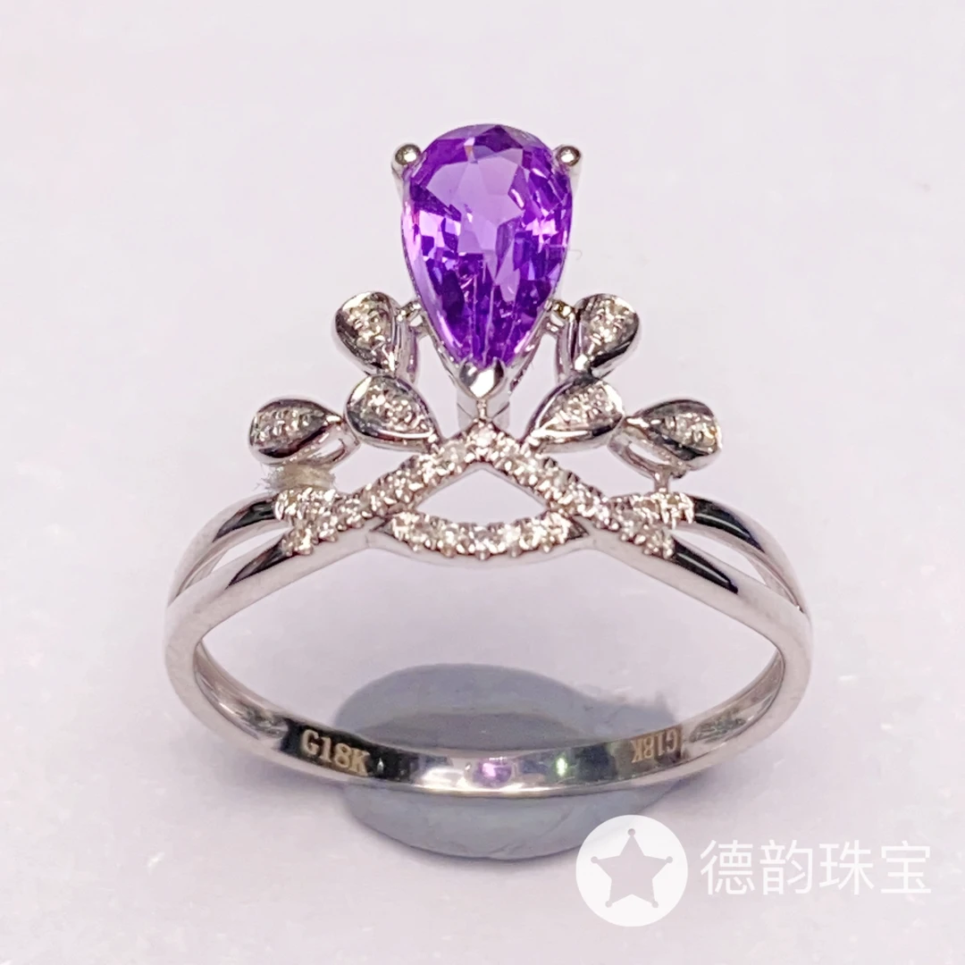 18K金镶嵌紫蓝宝石戒指