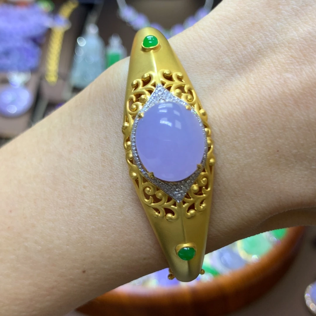 【闪购商品】翡翠颈饰18K金镶嵌翡翠