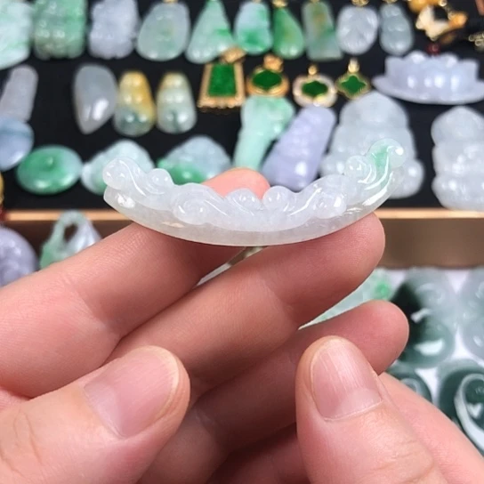 颈饰未镶嵌翡翠玉衡