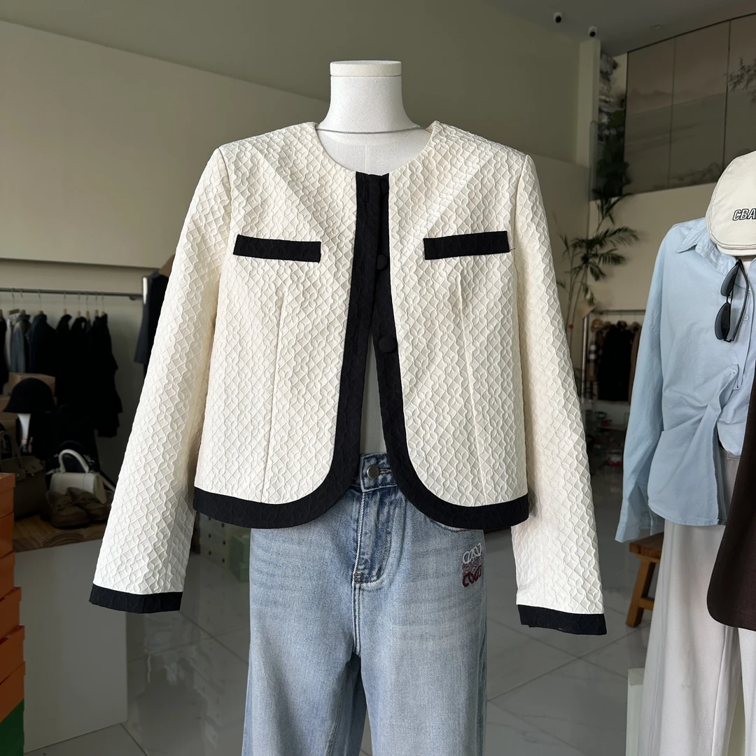 【心依阁铭品】679小香风撞色春款外套