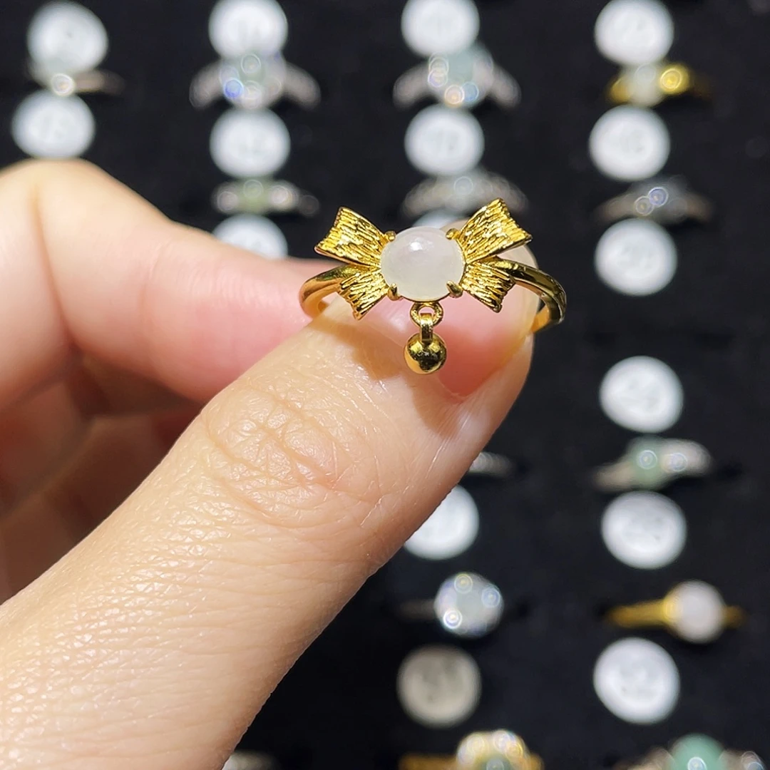 翡翠未镶嵌戒指戒指