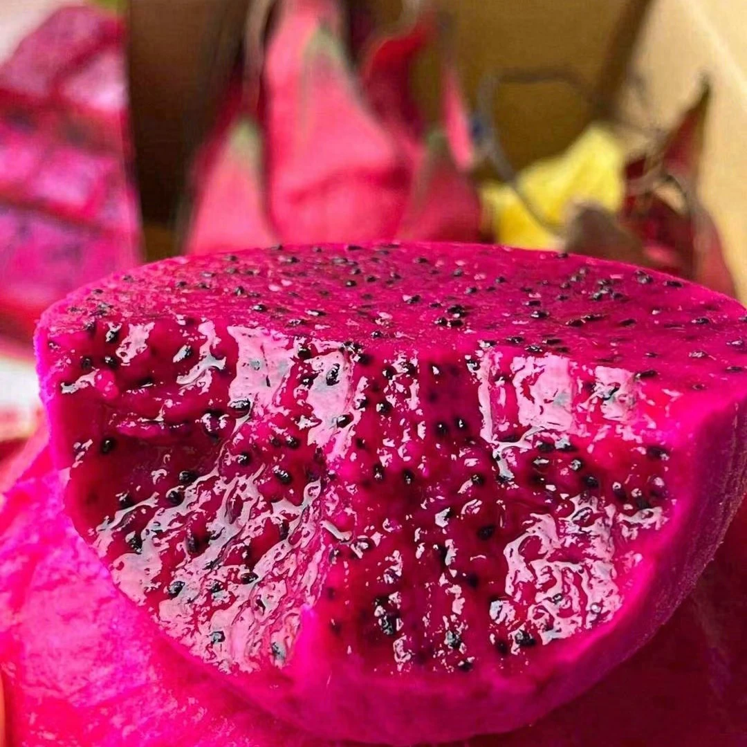 红心火龙果 70 果（700 克左右）