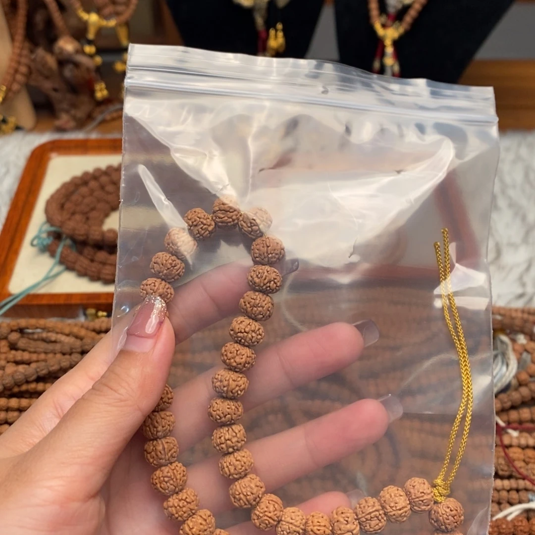 金刚菩提吊坠嗷**呜六瓣老树王手持1