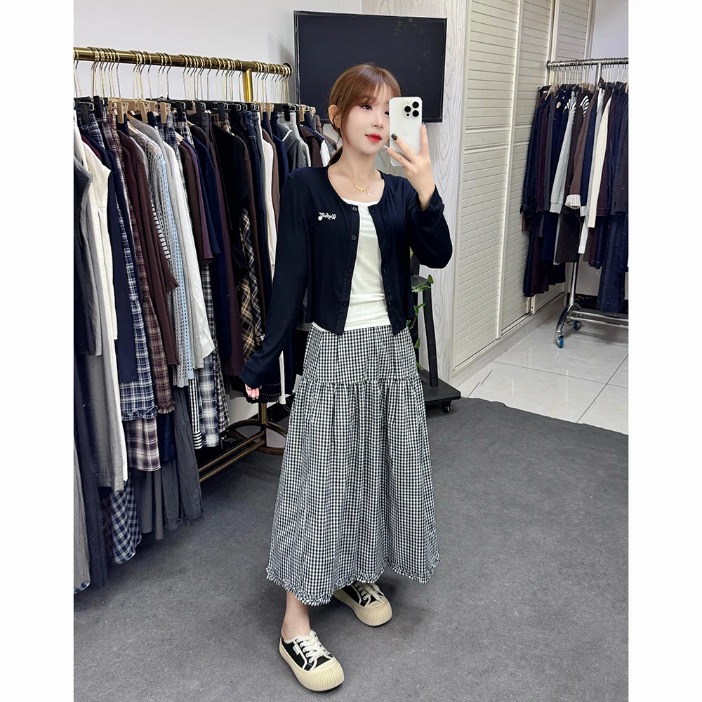 2025秋季新款时尚套装女设计感小众开衫上衣吊带高腰半身裙三件套