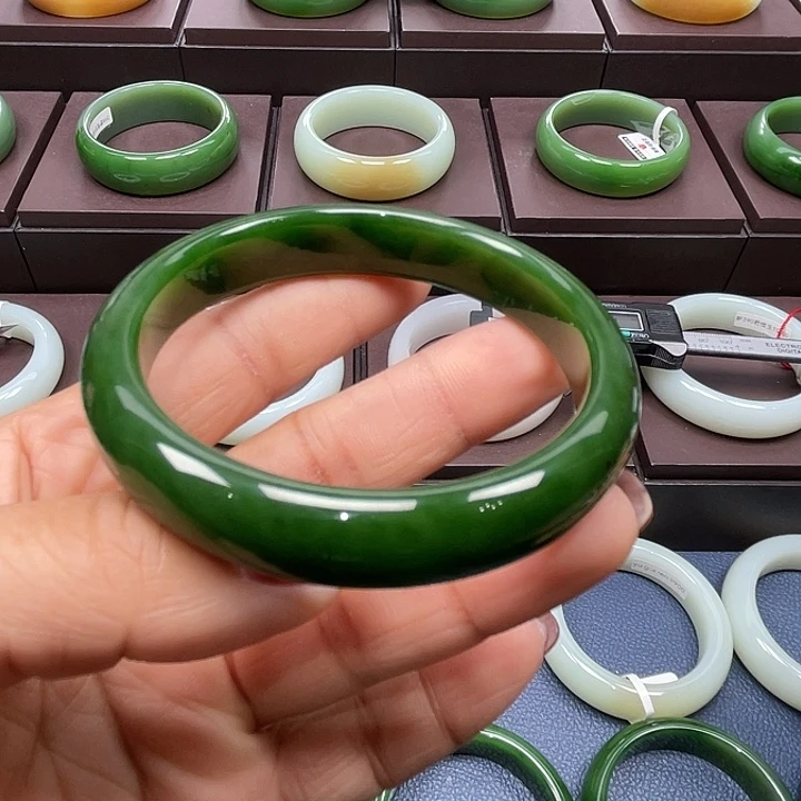 和田玉未镶嵌手镯5859