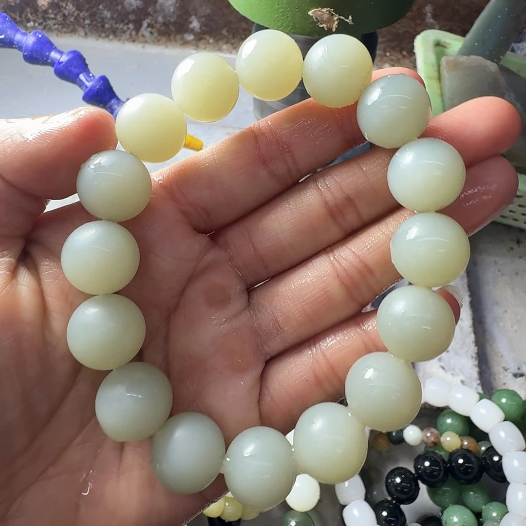 和田玉未镶嵌手链