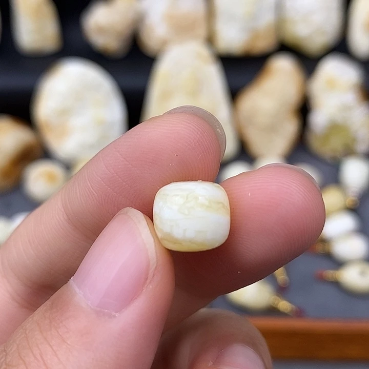 未镶嵌琥珀裸石10×9老型b66