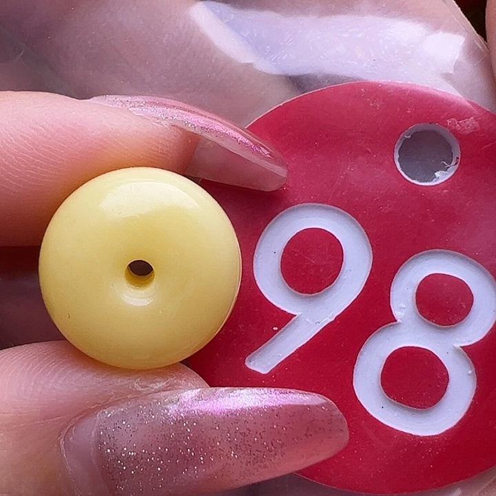 未镶嵌蜜蜡裸石攀*14.6mm墩子