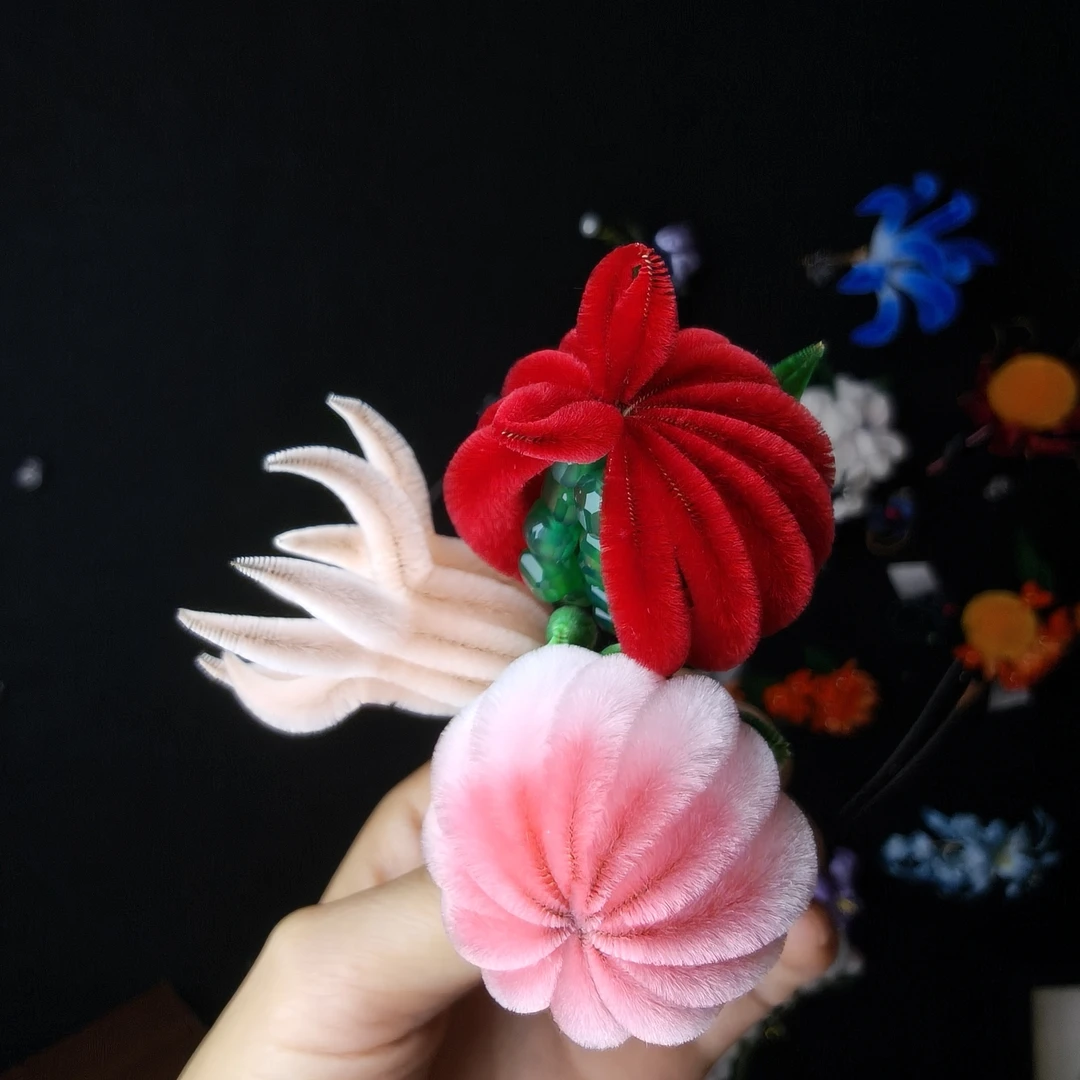 非遗绒花(小三多)百分之百桑蚕丝红色