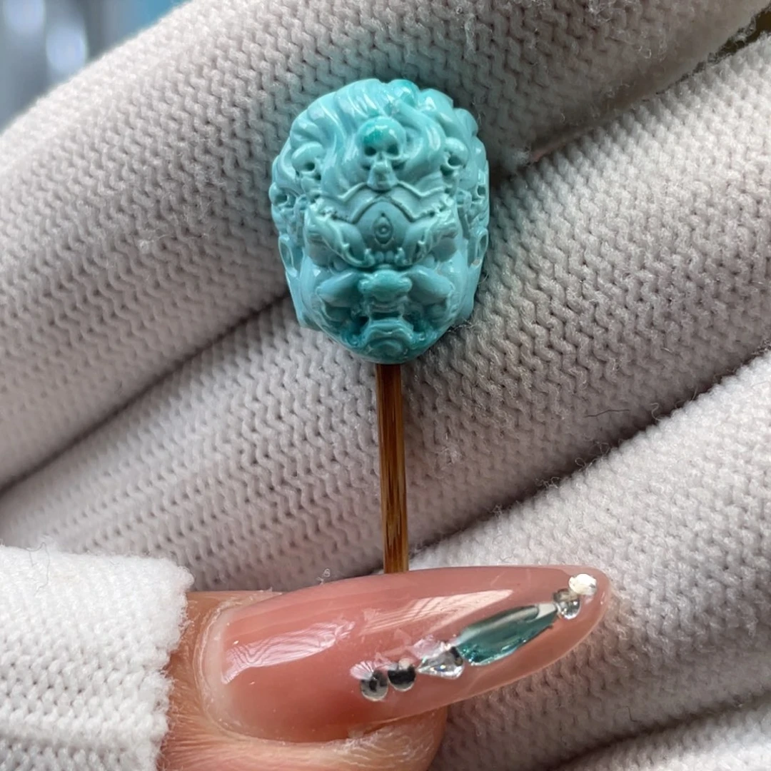 绿松石未镶嵌挂件