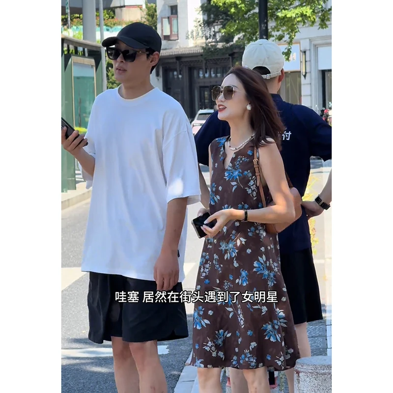洋气背心显瘦连衣裙女2025新款法式轻奢圆领无袖a字裙设计感短裙