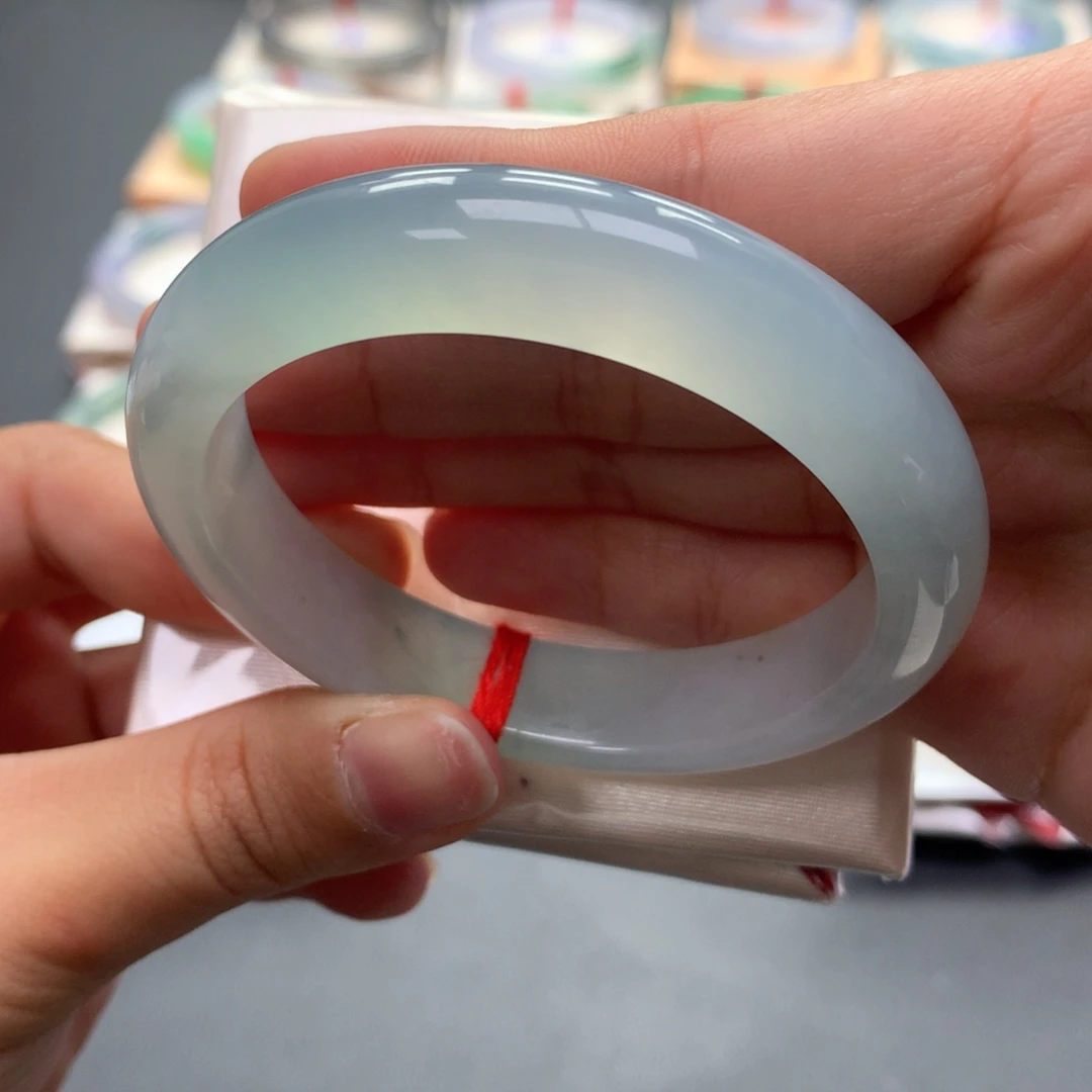 翡翠未镶嵌手镯41号53.3正蓝天白云完美强推