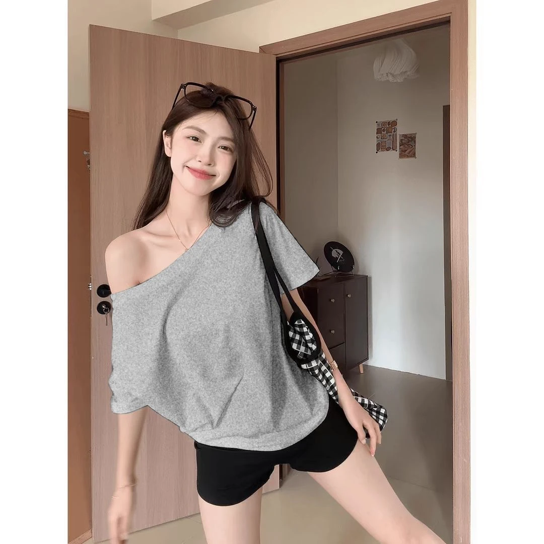 夏季独特辣妹斜肩露锁骨上衣女设计感时尚修身小个子短袖t恤ins风