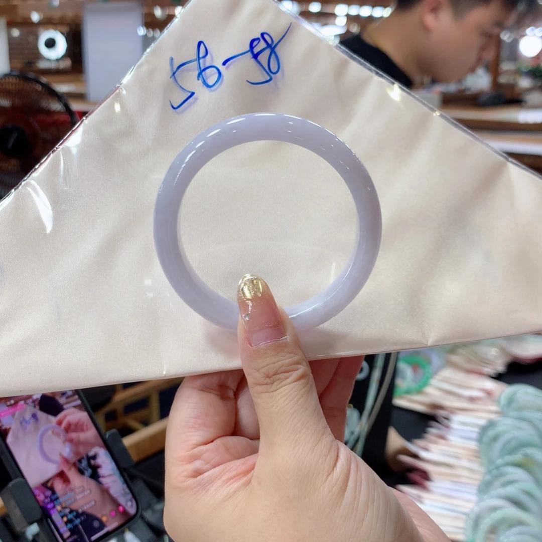 未镶嵌手镯翡翠买断