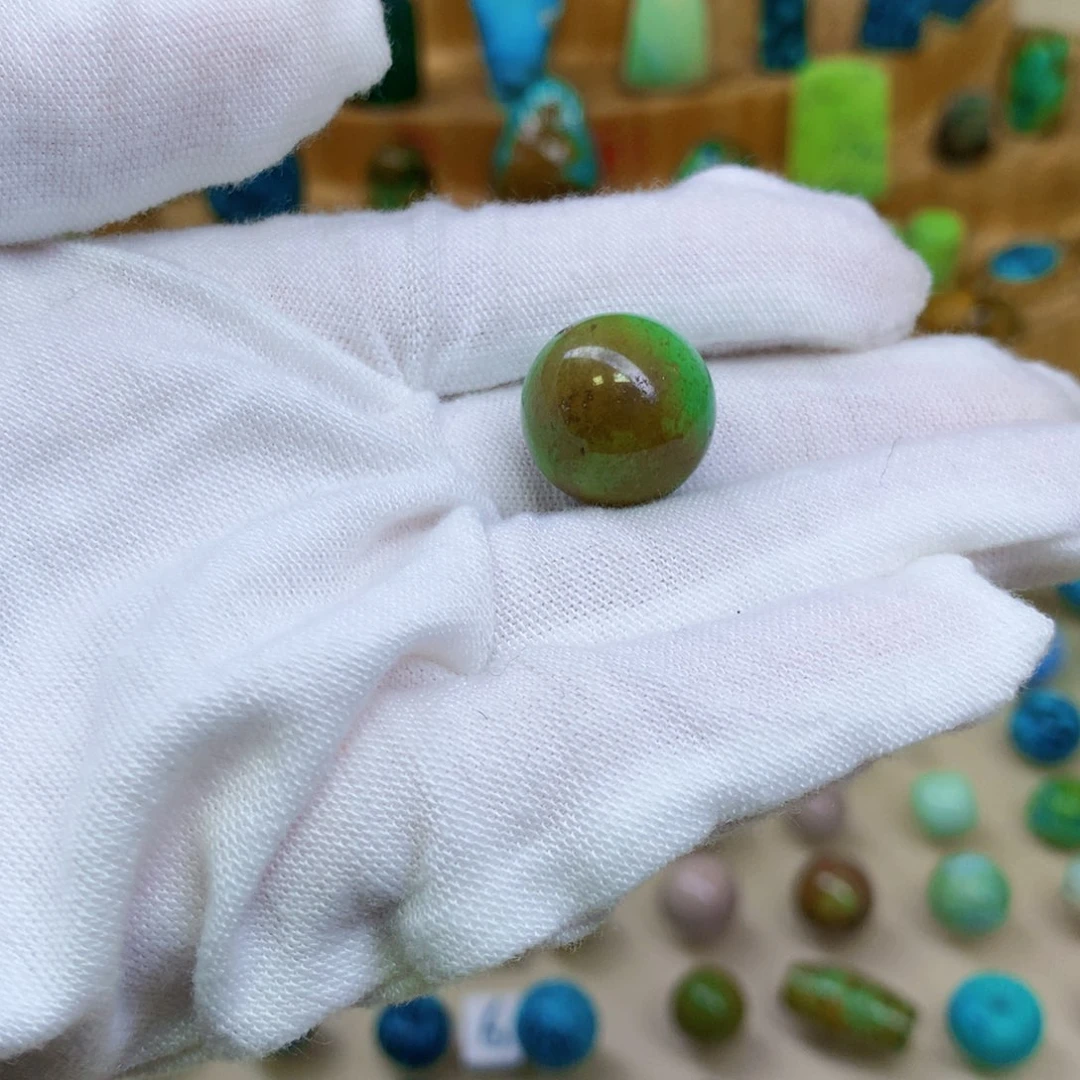 绿松石未镶嵌三彩随行