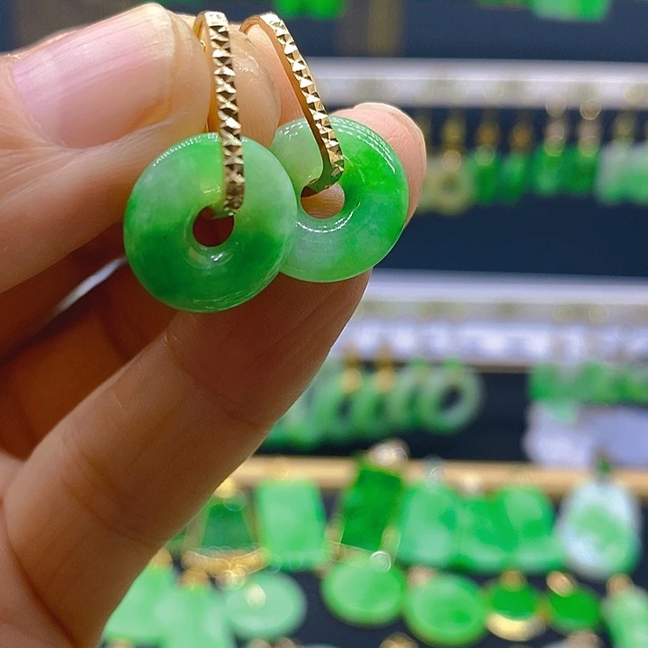 翡翠18K金镶嵌耳饰耳坠