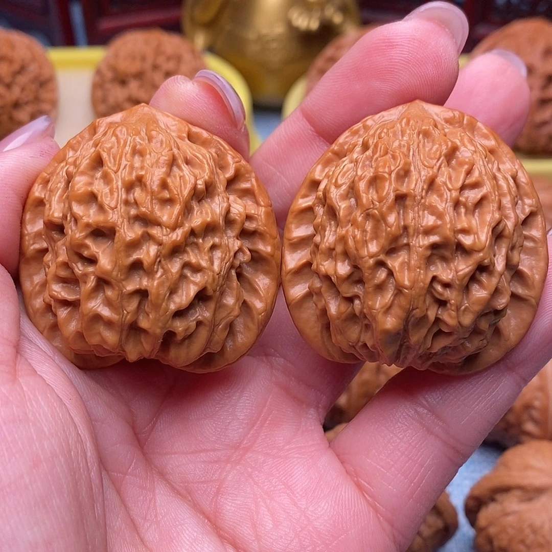 文玩核桃把件毕业野生金牛39全品