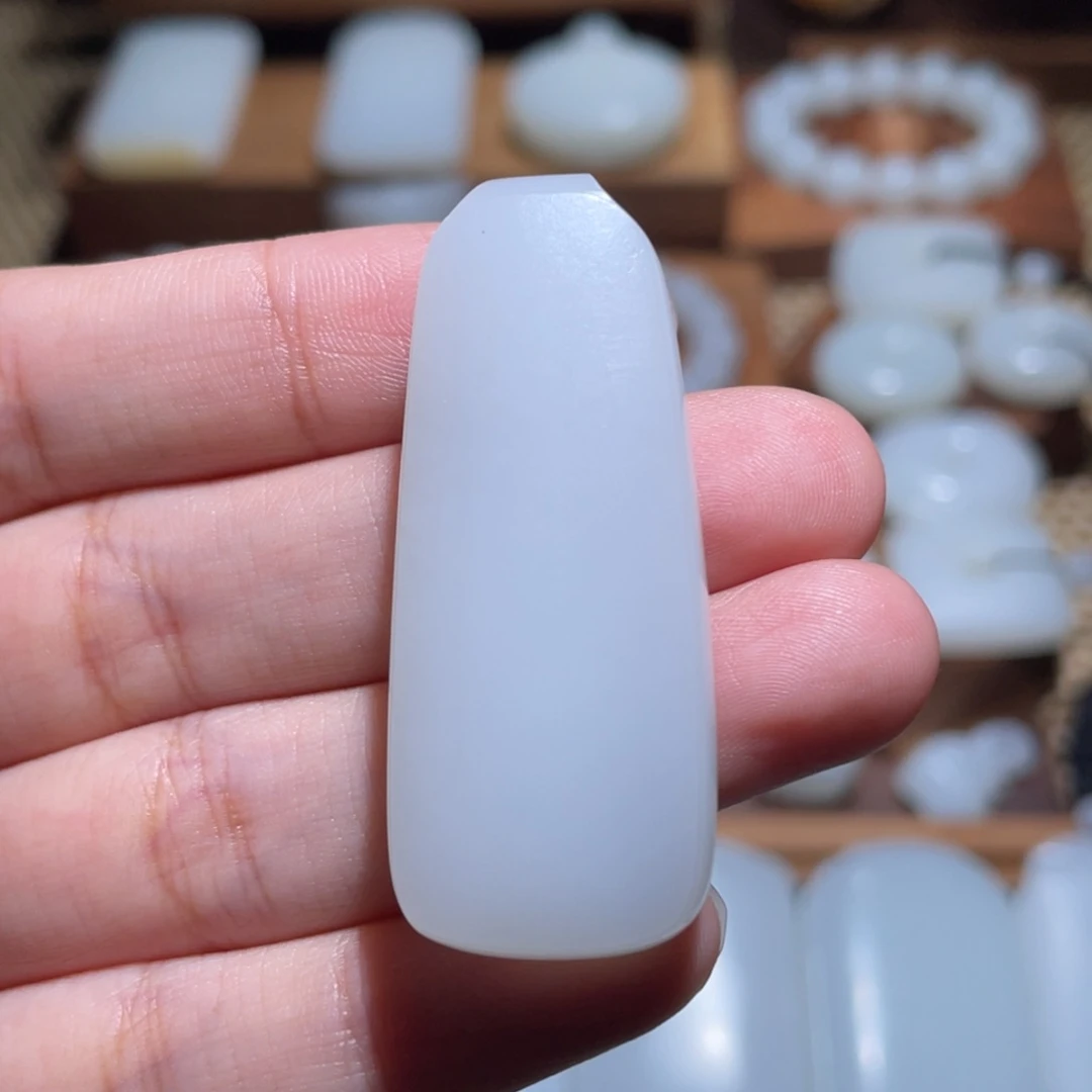 未镶嵌手链和田玉满皮