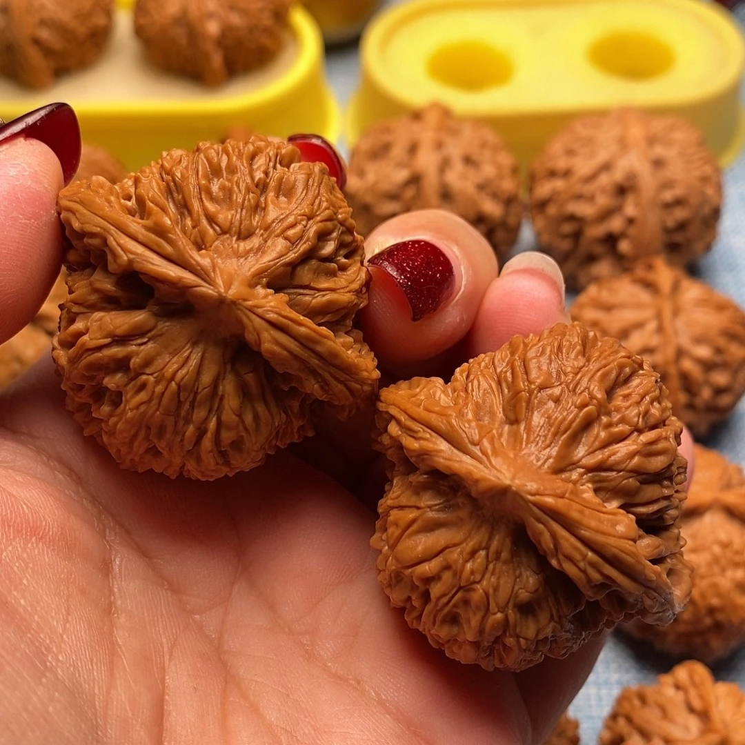 文玩核桃把件毕业天花板南疆石44尺全品