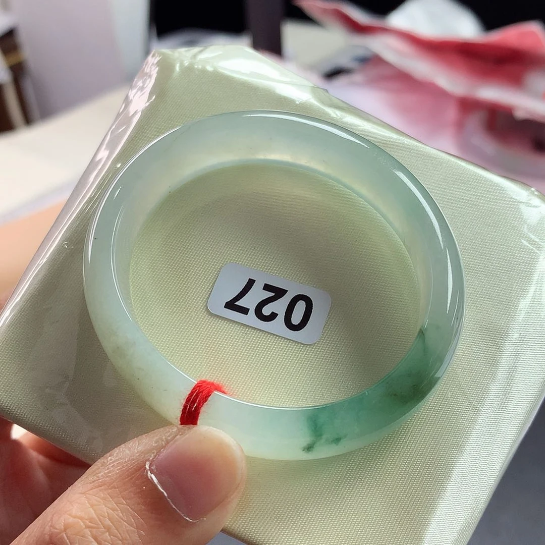 翡翠手镯未镶嵌51贵妃