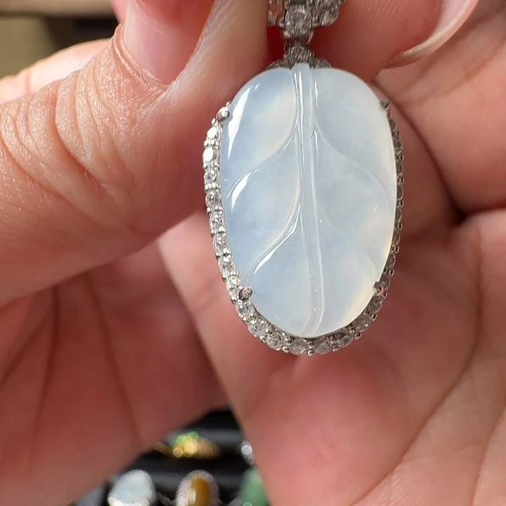 翡翠未镶嵌手镯翡翠399