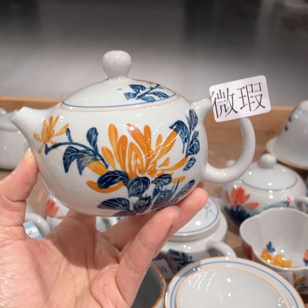 釉下手绘茶具微瑕