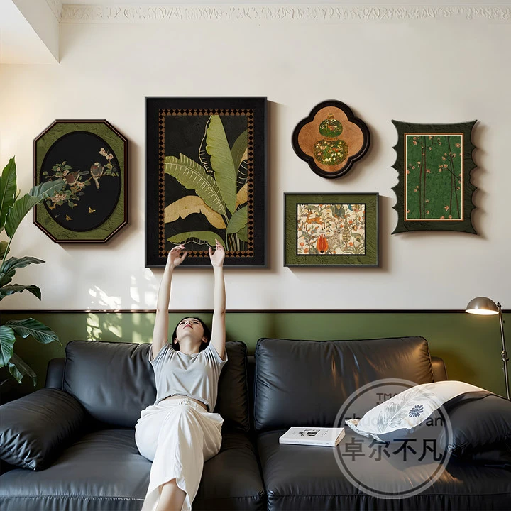 法式复古客厅装饰画绿色高级感组合床头壁画中古风沙发背景墙挂画