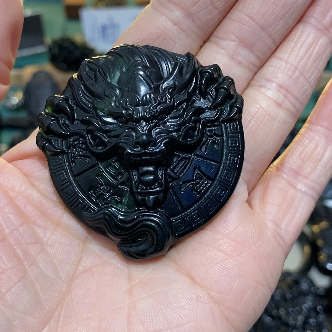 安***ꫛ蛇纹石玉未镶嵌颈饰