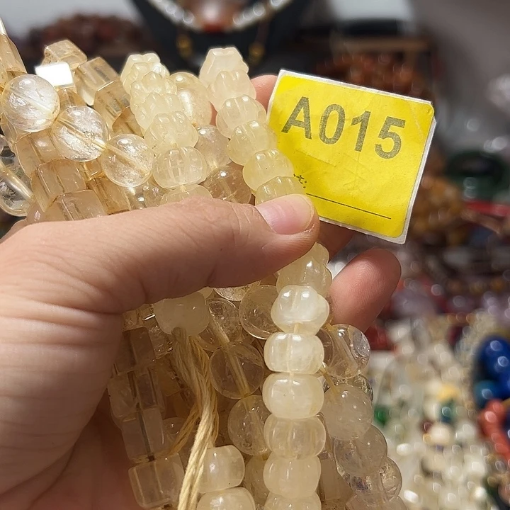 绪***变玛瑙/玉髓颈饰未镶嵌