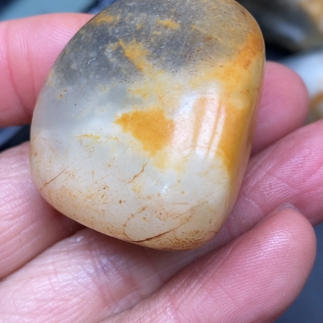 和田玉未镶嵌珠宝奇石