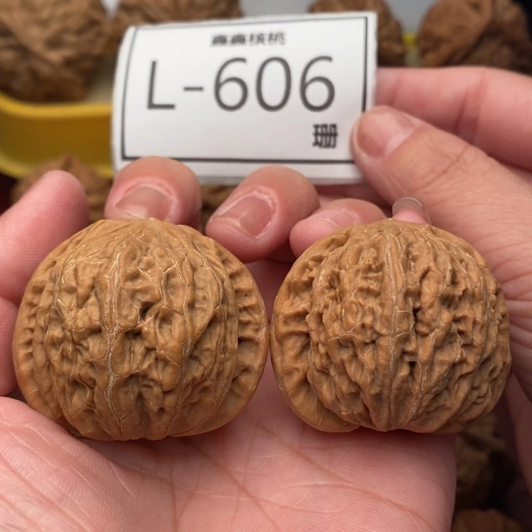 文玩核桃把件铁锤40….