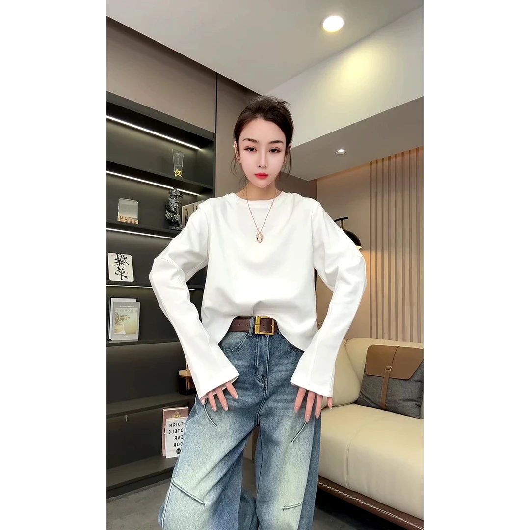 弯刀长袖圆领净版打底T恤洋气常规百搭纯色打底衫