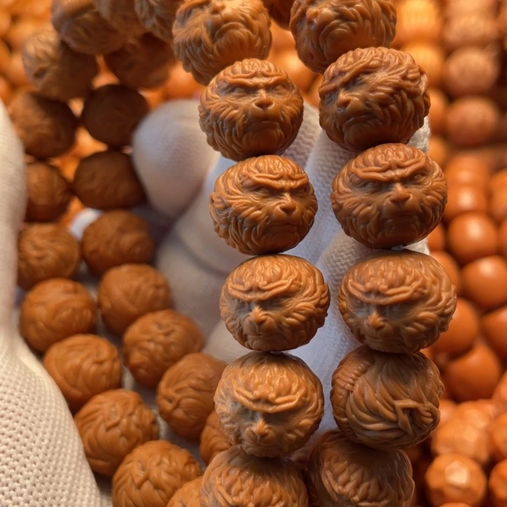 猴头核桃吊坠。****。斗战胜佛