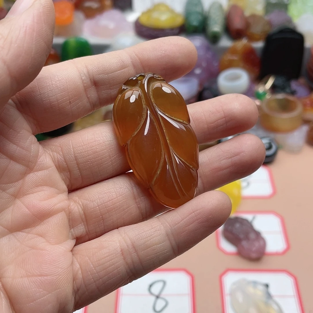 玛瑙/玉髓颈饰合金忘**?