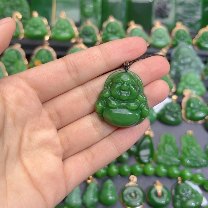 颈饰未镶嵌和田玉（碧玉）特价31m，介意勿拍！