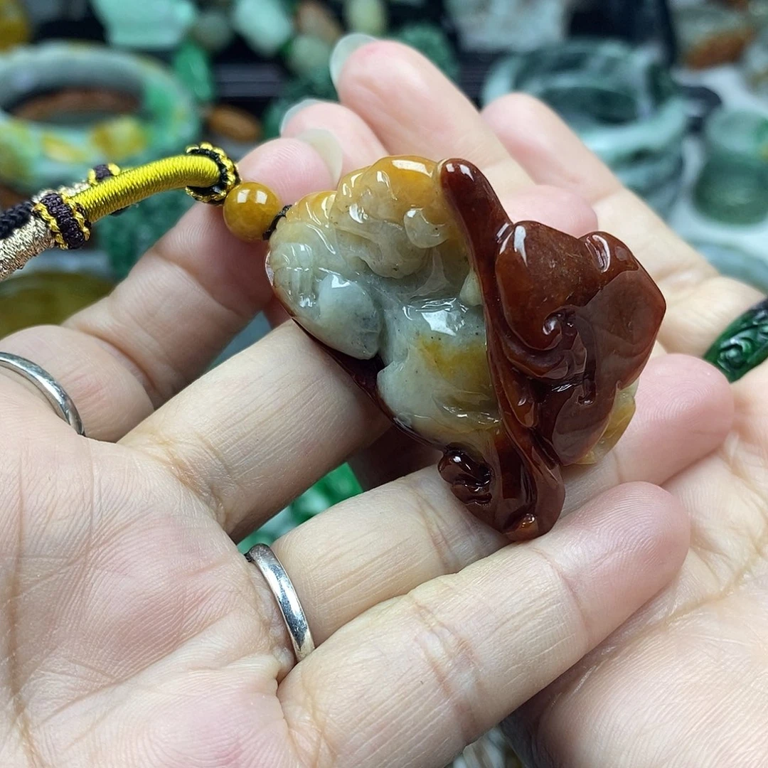 颈饰未镶嵌翡翠缘**去牌子