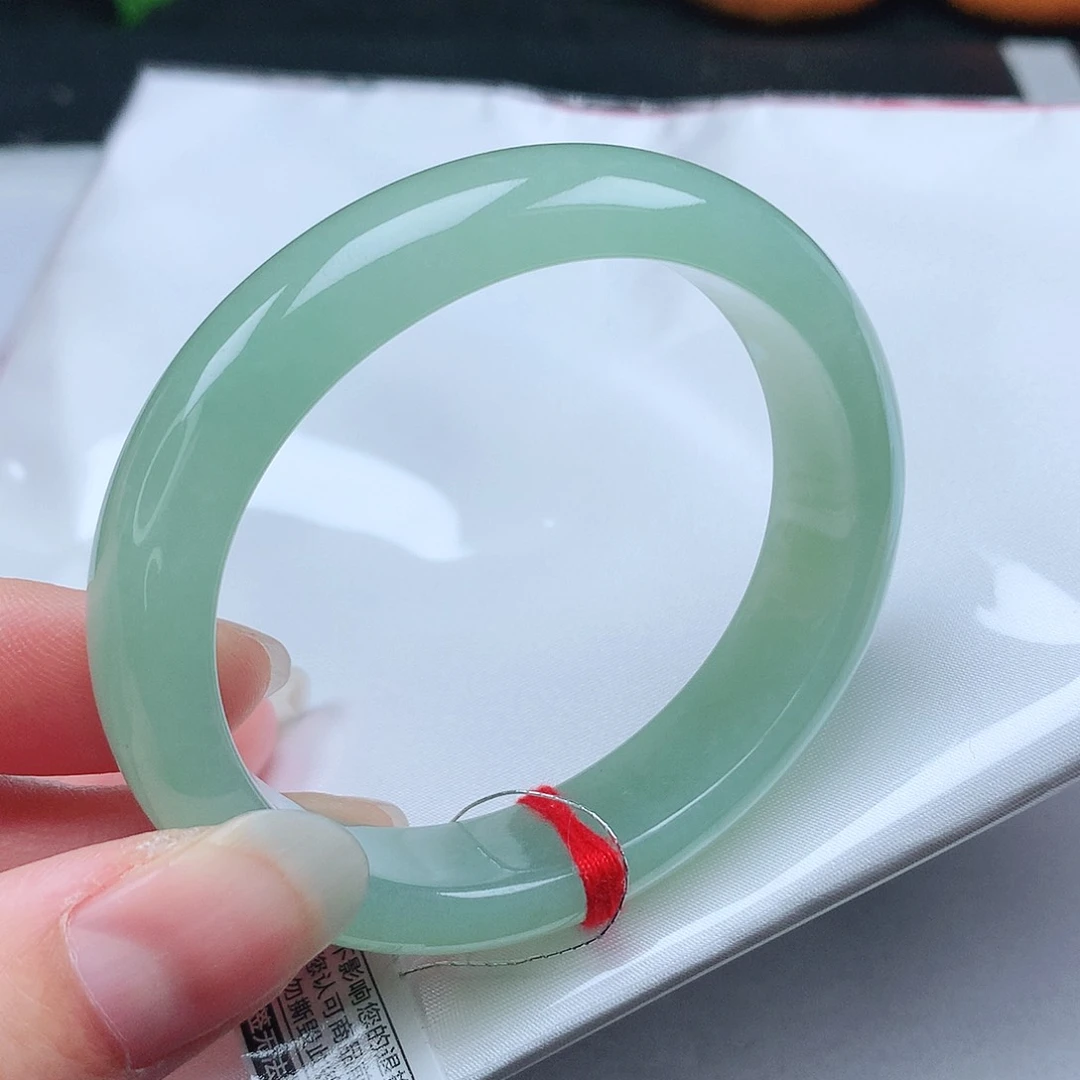 翡翠手镯未镶嵌54+贵