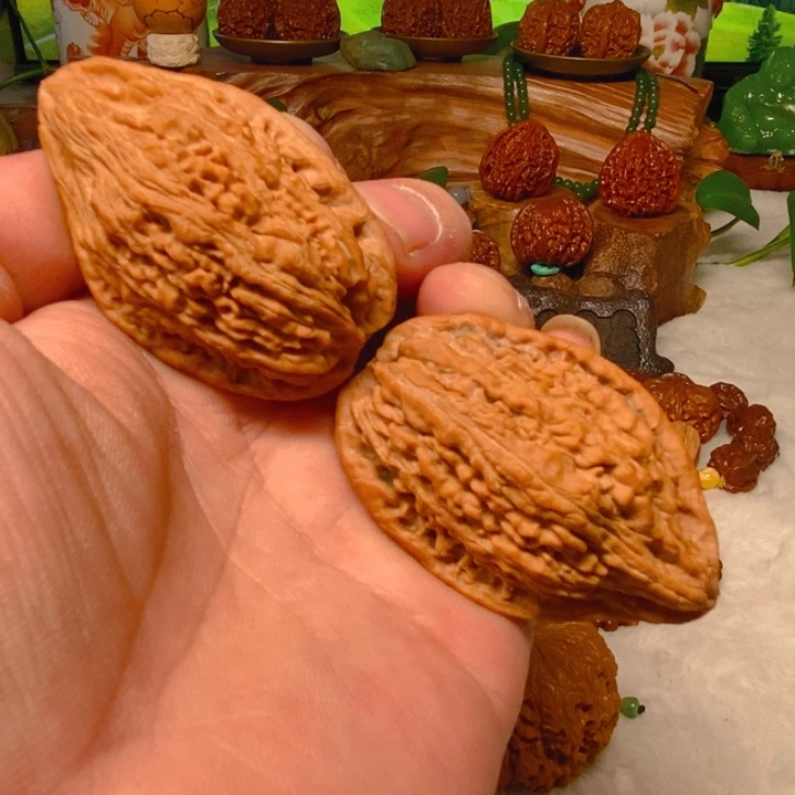 吊坠文玩核桃毕业鸭嘴兽