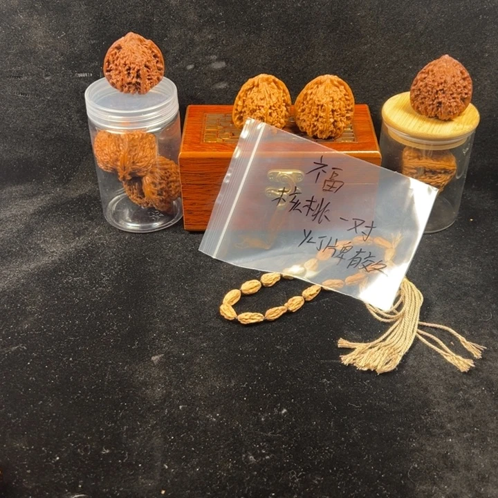 吊坠文玩核桃随机