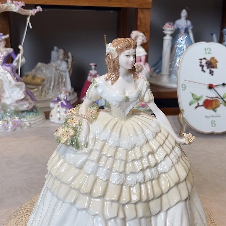 杯欧洲中古瓷器摆件