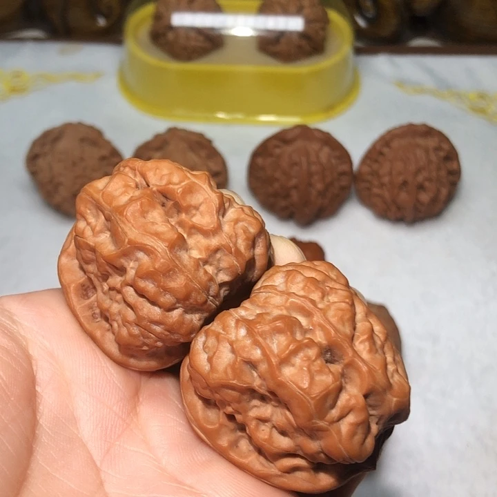 边39.5肚45蛤蟆头