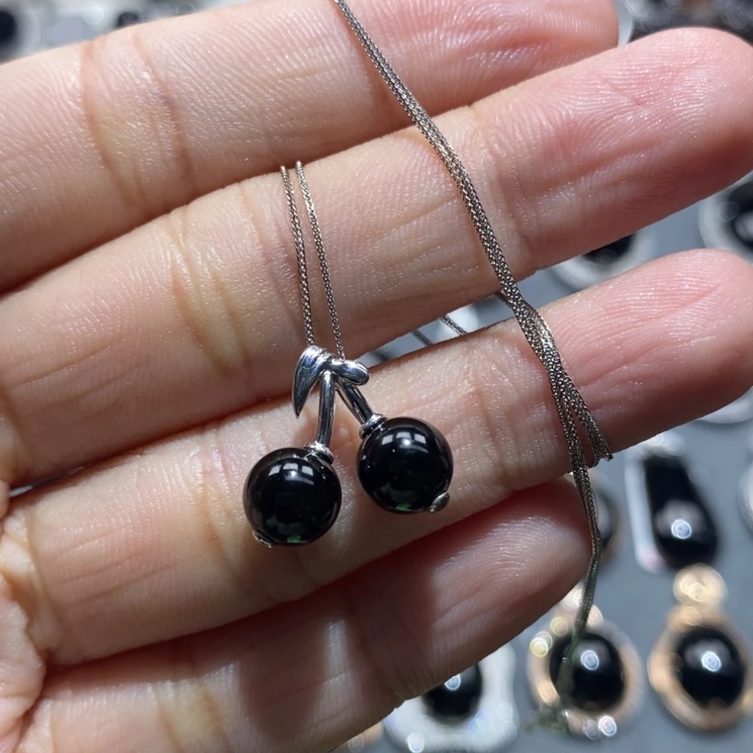 翡翠18K金镶嵌吊坠(赠链)樱桃