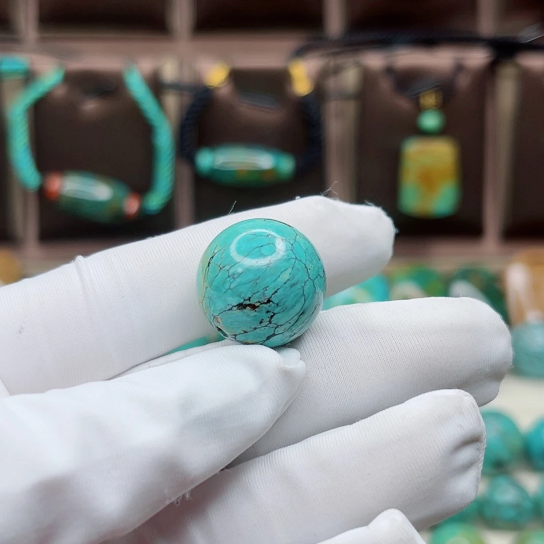 乡***上绿松石未镶嵌纯天然原矿绿松石