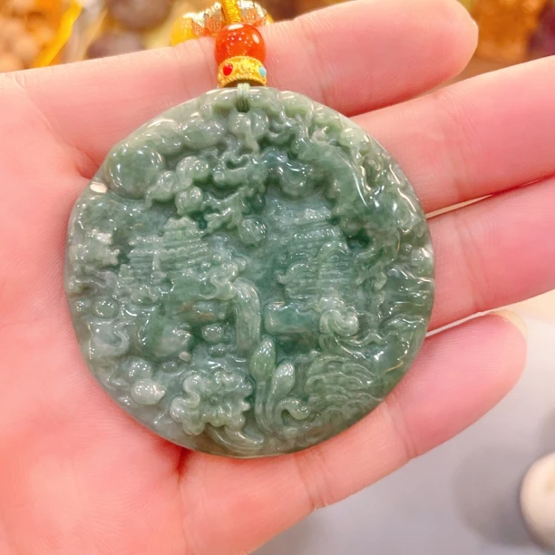 非卖品展示非遗特色手工艺项圈