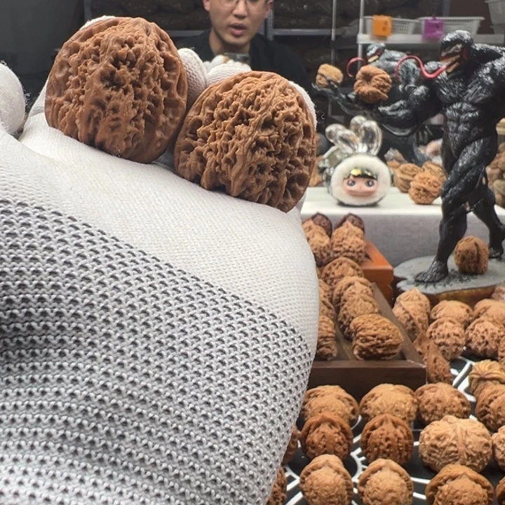 吊坠文玩核桃三角疆炮