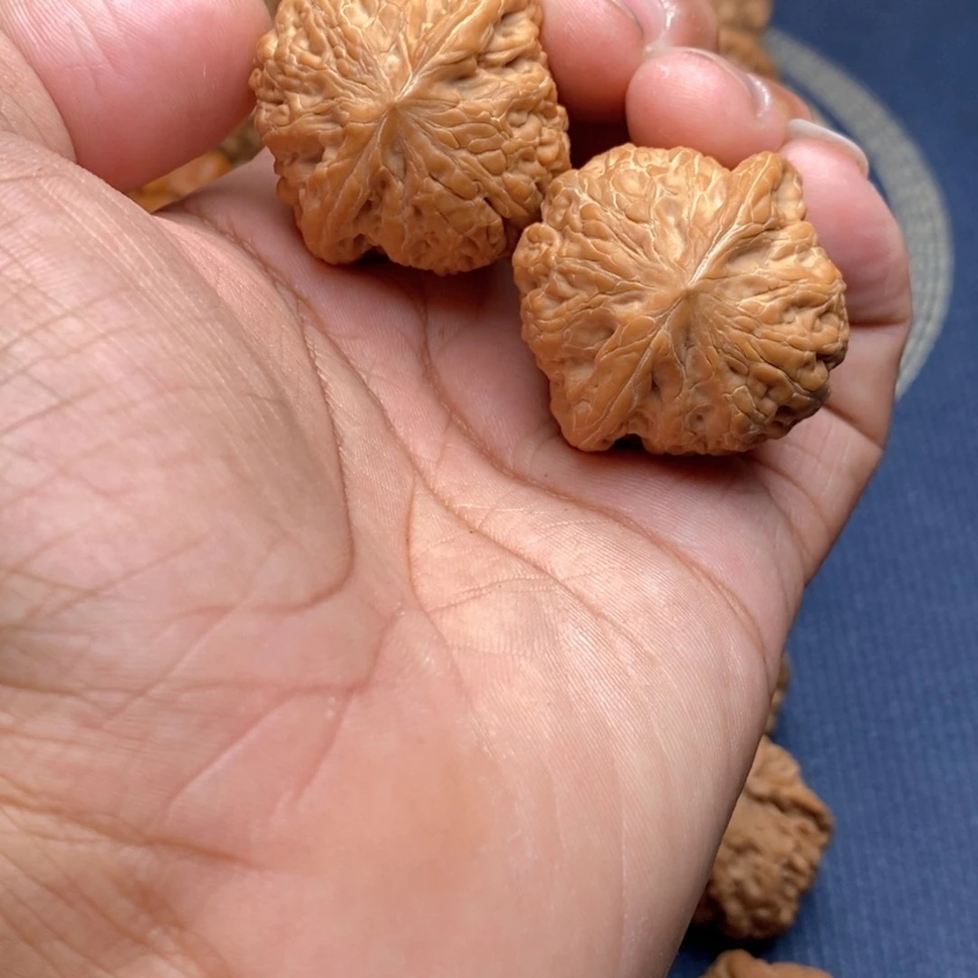 文玩核桃吊坠二*37全品铁锤妹妹